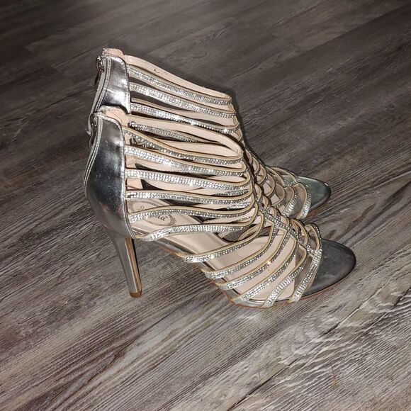 Italina   gladiator bling strappy  silver heels  Sz 9 - Picture 5 of 8